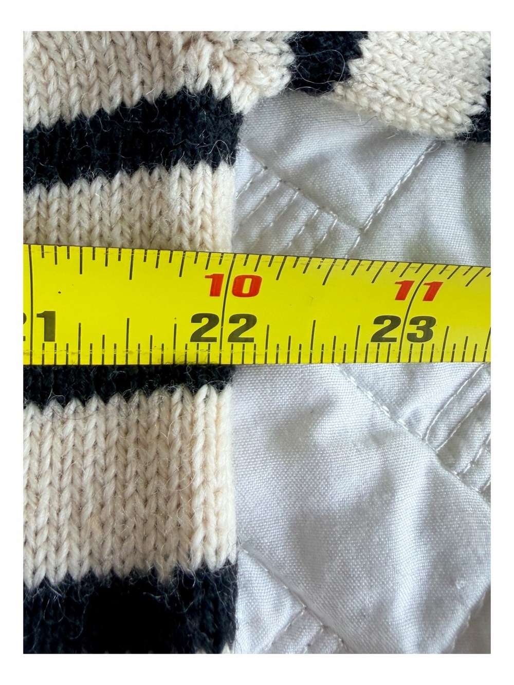 NWT H&M Striped Crewneck Sweater Size L Cream Navy Blue Knit - Picture 6 of 8